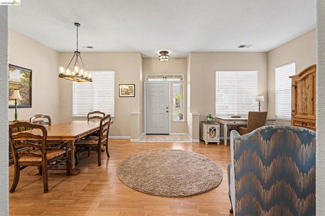 1569 Rubidoux Ln, Brentwood, CA 94513