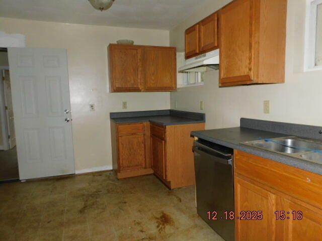 1222 Hamilton TER, Roanoke, VA 24014