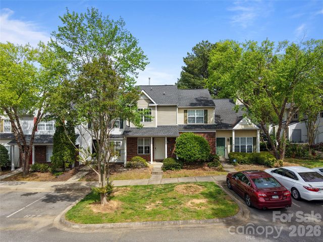 622 Emerald Cove Drive, Charlotte, NC 28262