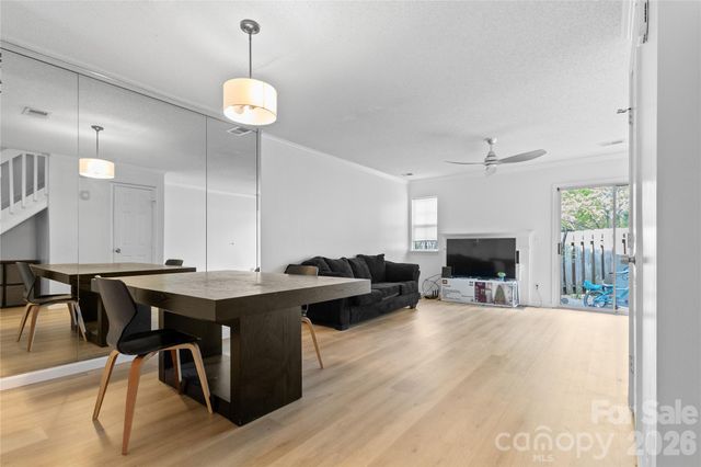 622 Emerald Cove Drive, Charlotte, NC 28262