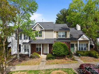 622 Emerald Cove Drive, Charlotte, NC 28262