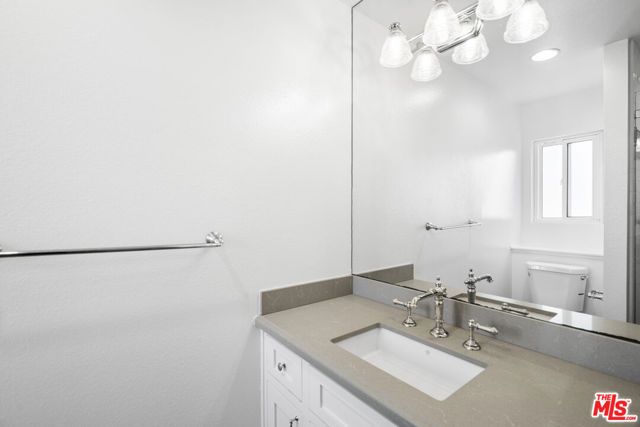 18333 Hatteras Street 77, Tarzana (los Angeles), CA 91356