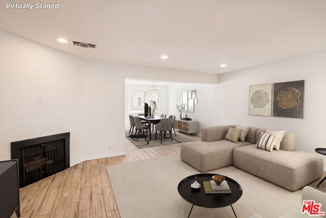 18333 Hatteras Street 77, Tarzana (los Angeles), CA 91356