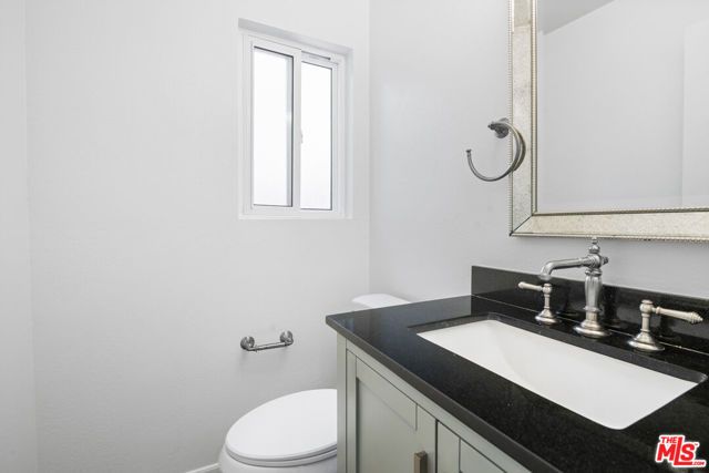 18333 Hatteras Street 77, Tarzana (los Angeles), CA 91356
