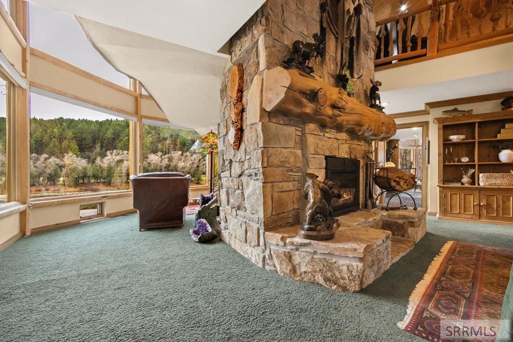 Image 16 of property listing at 535 Swan Ln, Irwin, ID 83449