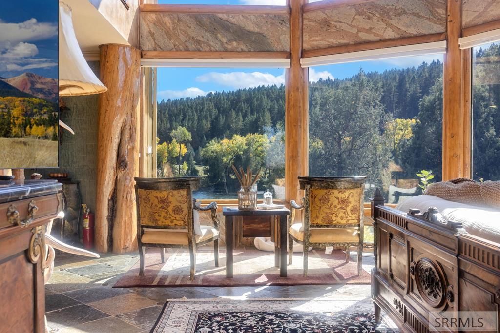 Image 37 of property listing at 535 Swan Ln, Irwin, ID 83449