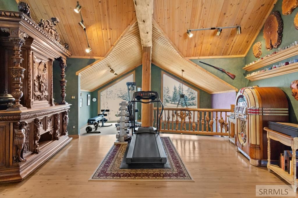 Image 46 of property listing at 535 Swan Ln, Irwin, ID 83449