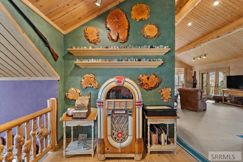 Image 47 of property listing at 535 Swan Ln, Irwin, ID 83449