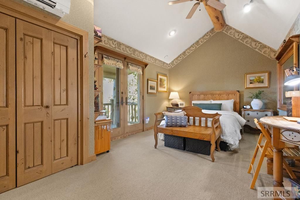Image 54 of property listing at 535 Swan Ln, Irwin, ID 83449