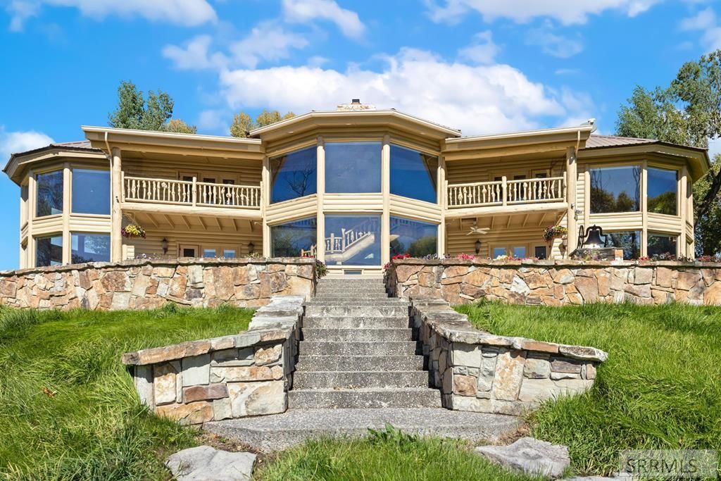 Image 63 of property listing at 535 Swan Ln, Irwin, ID 83449