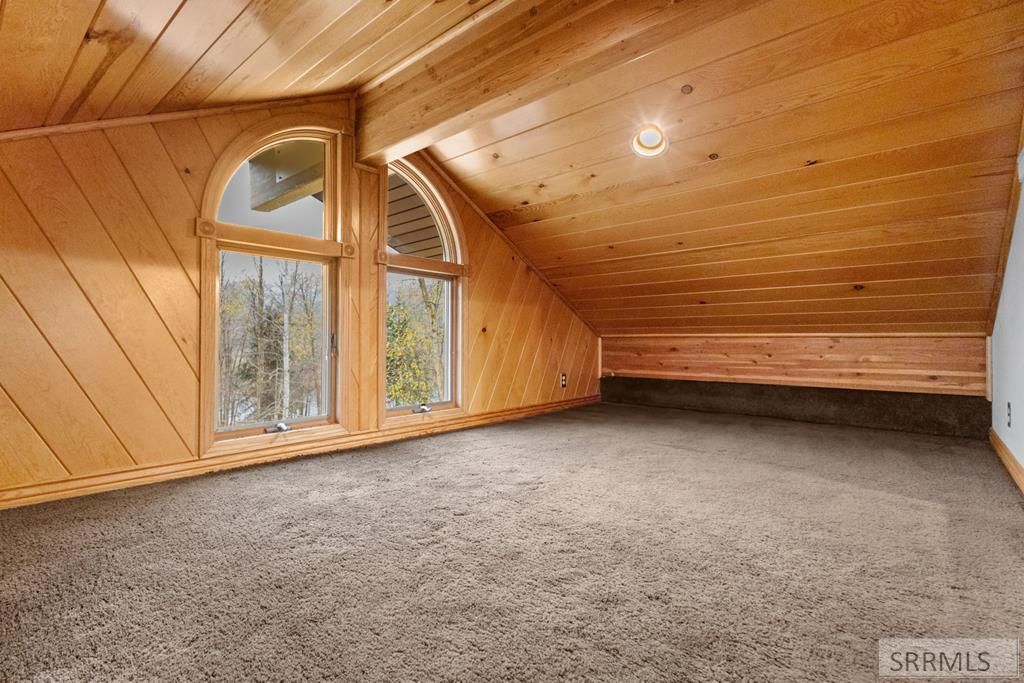 Image 76 of property listing at 535 Swan Ln, Irwin, ID 83449