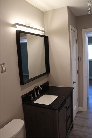 8922 Higginson Drive, Bel Ridge, MO 63121