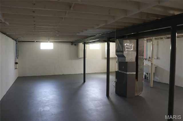 8922 Higginson Drive, Bel Ridge, MO 63121