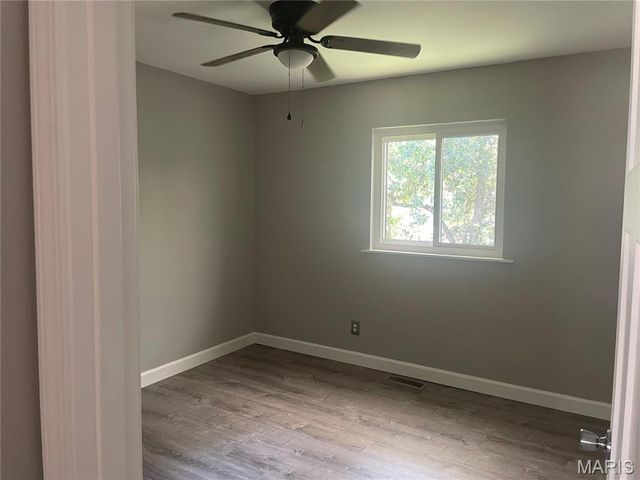 8922 Higginson Drive, Bel Ridge, MO 63121