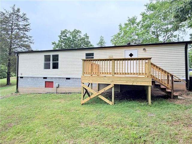 4618 Fairview Lane, Trinity, NC 27370