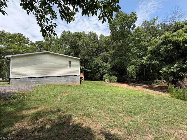 4618 Fairview Lane, Trinity, NC 27370