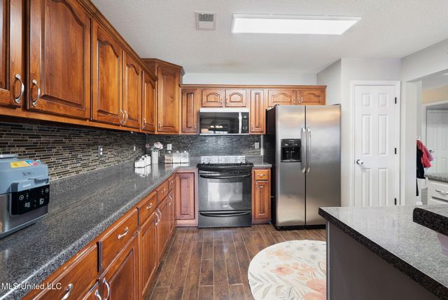 13245 Braybourne Parkway, Olive Branch, MS 38654