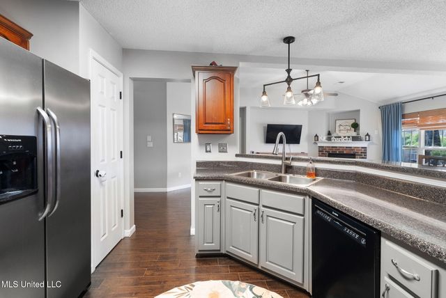 13245 Braybourne Parkway, Olive Branch, MS 38654