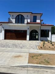 20329 Stagg Street, Winnetka, CA 91306