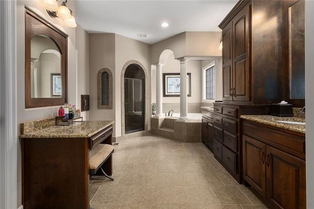 11130 N Brooklyn Avenue, Kansas City, MO 64155