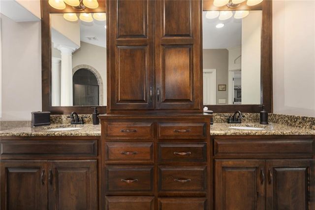 11130 N Brooklyn Avenue, Kansas City, MO 64155