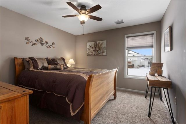 11130 N Brooklyn Avenue, Kansas City, MO 64155