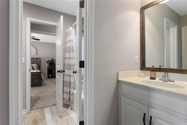 11130 N Brooklyn Avenue, Kansas City, MO 64155