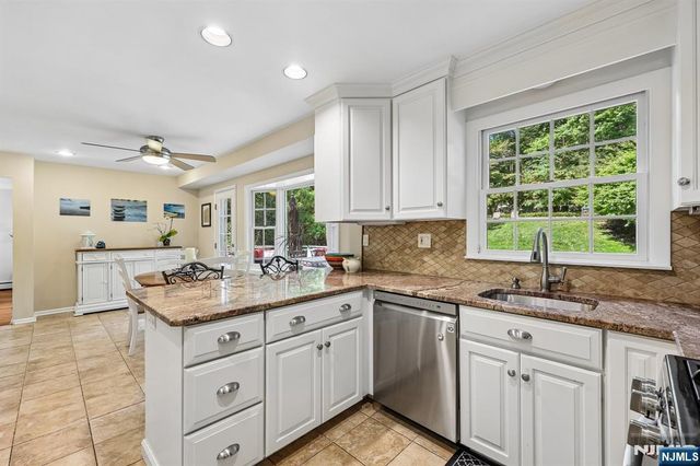 40 Brook Terrace, Wayne, NJ 07470