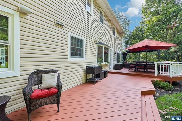 40 Brook Terrace, Wayne, NJ 07470