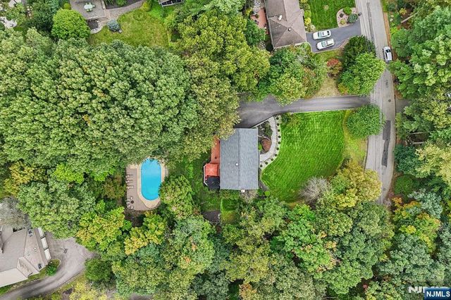 40 Brook Terrace, Wayne, NJ 07470