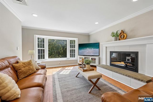40 Brook Terrace, Wayne, NJ 07470
