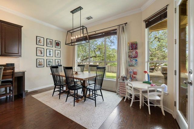 406 Strichen DR, Spicewood, TX 78669