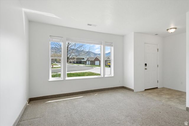 285 W 60 S, Hyde Park, UT 84318