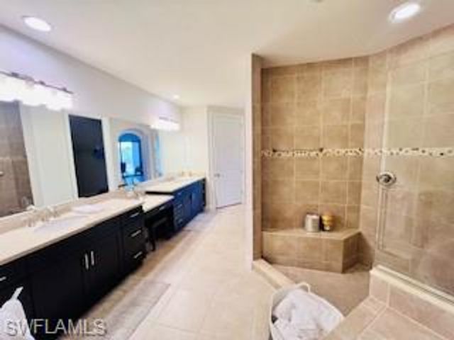 2547 Marquesa Royale Ln Apt 201, Naples, FL 34109