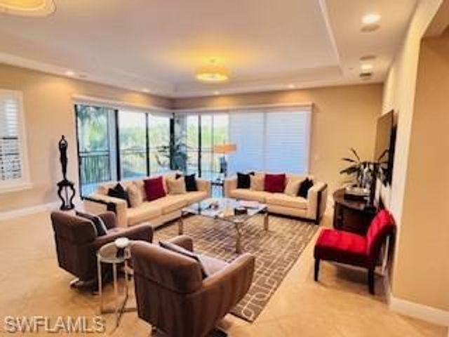 2547 Marquesa Royale Ln Apt 201, Naples, FL 34109