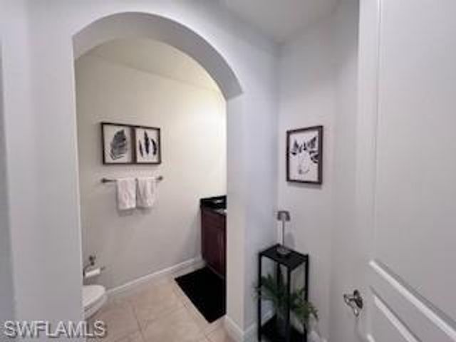2547 Marquesa Royale Ln Apt 201, Naples, FL 34109