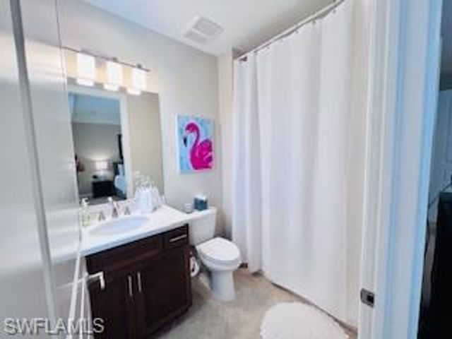 2547 Marquesa Royale Ln Apt 201, Naples, FL 34109
