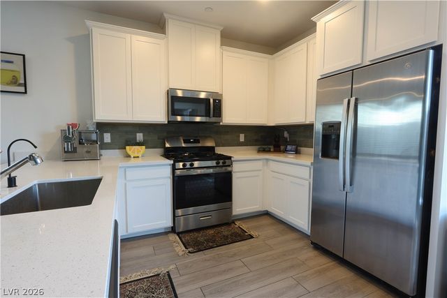 294 Bridge Canyon Street, Henderson, NV 89015