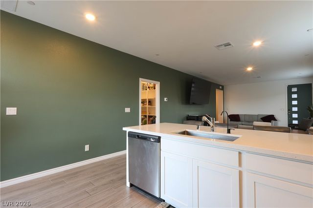 294 Bridge Canyon Street, Henderson, NV 89015