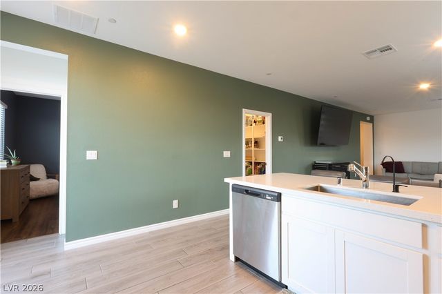 294 Bridge Canyon Street, Henderson, NV 89015