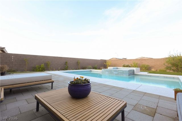 294 Bridge Canyon Street, Henderson, NV 89015