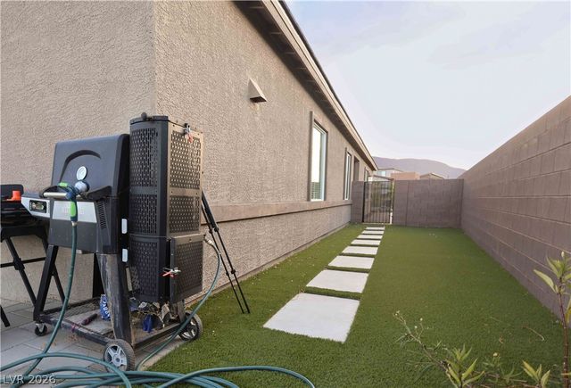 294 Bridge Canyon Street, Henderson, NV 89015