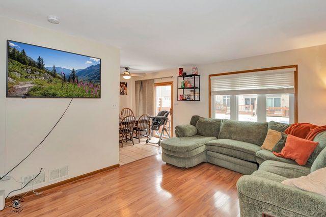 14411 Lamon Avenue, Midlothian, IL 60445