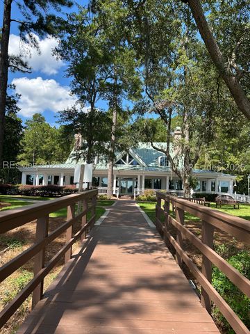 17 Cutter Cir, Bluffton, SC 29909