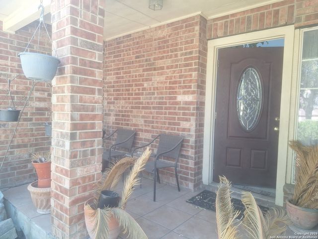 3715 bolden, Converse, TX 78109