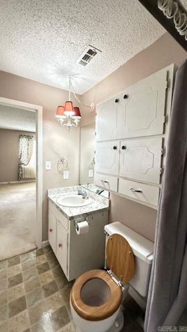 114 Timber Ln, White Hall, AR 71602