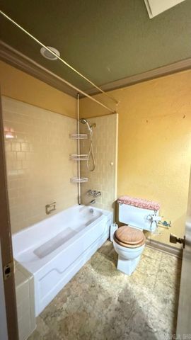 114 Timber Ln, White Hall, AR 71602