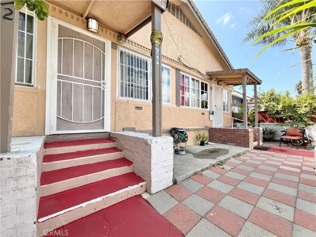 218 E 60th Street, Los Angeles, CA 90003