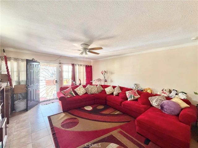 218 E 60th Street, Los Angeles, CA 90003