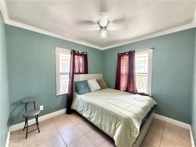 218 E 60th Street, Los Angeles, CA 90003